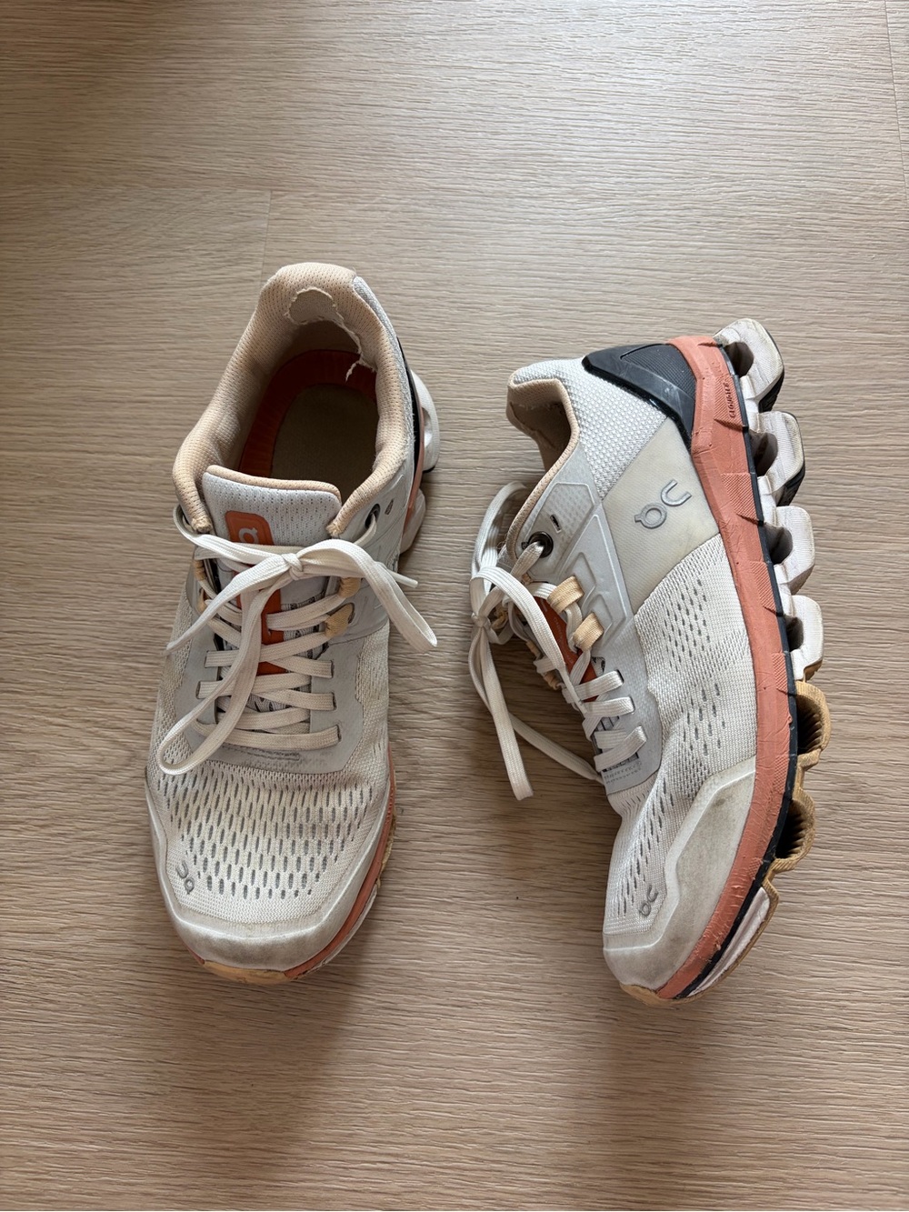 On Running Cloudace 2 Sneaker Size 6.5